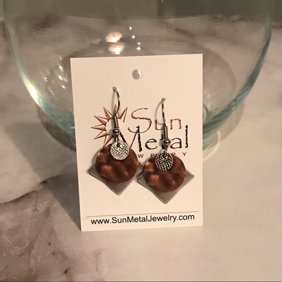 Handmade Earrings- sun metal - Picture 1 of 7